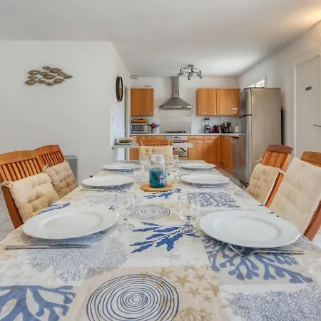 Holiday home Holiday Les Acacias - Mvt245 By Interhome