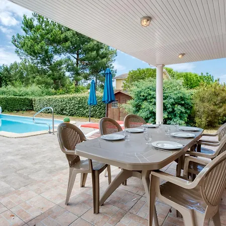 Holiday Les Acacias - Mvt245 By Interhome